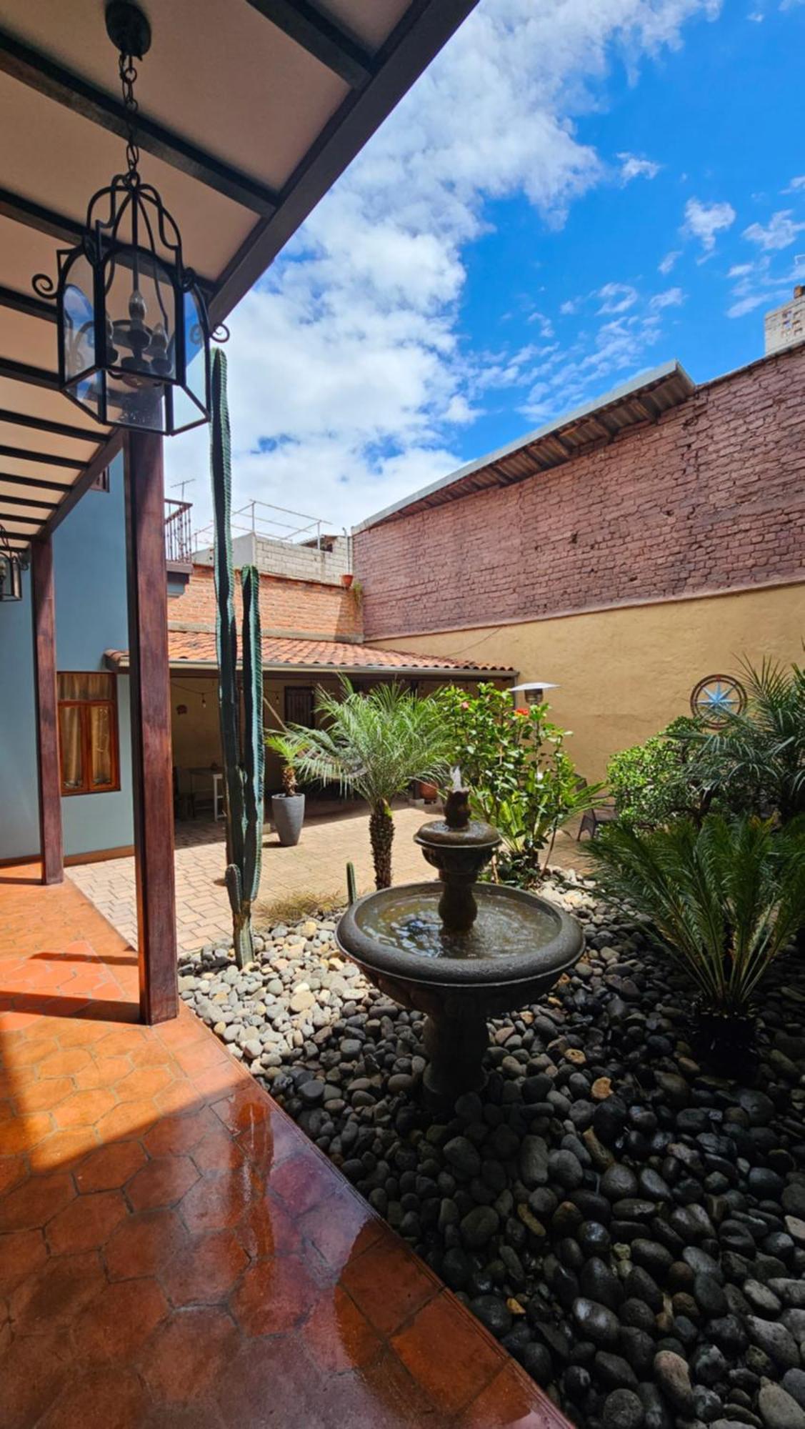 Casa Hibiscus Boutique Hotel Cuenca Esterno foto